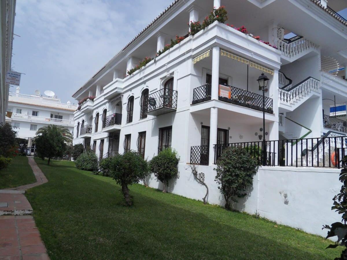 Apts Burriana เนร์คา ภายนอก รูปภาพ