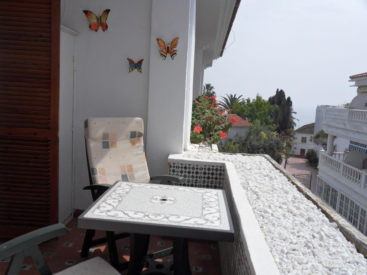 Apts Burriana เนร์คา ภายนอก รูปภาพ
